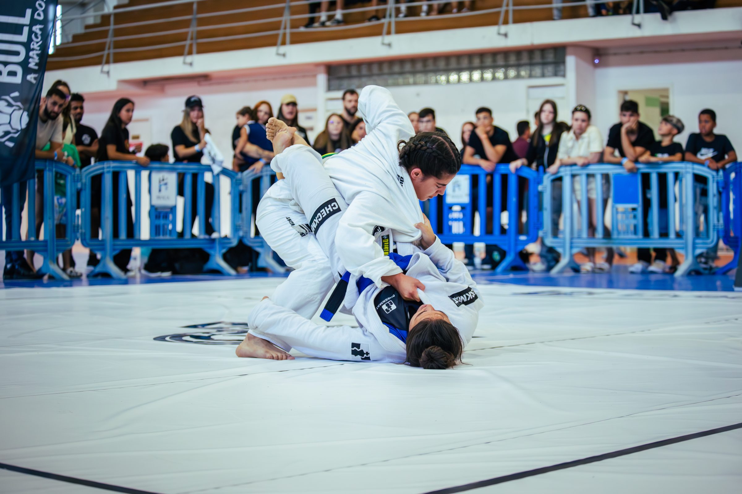 Atletas da Checkmat Braga em competição